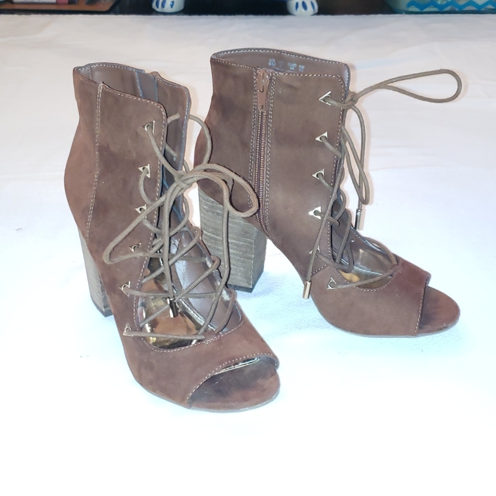 Carlos Santana heels